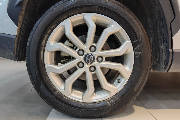 丰田 锋兰达 2023款 2.0L 智能电混双擎 领先版车身外观6014