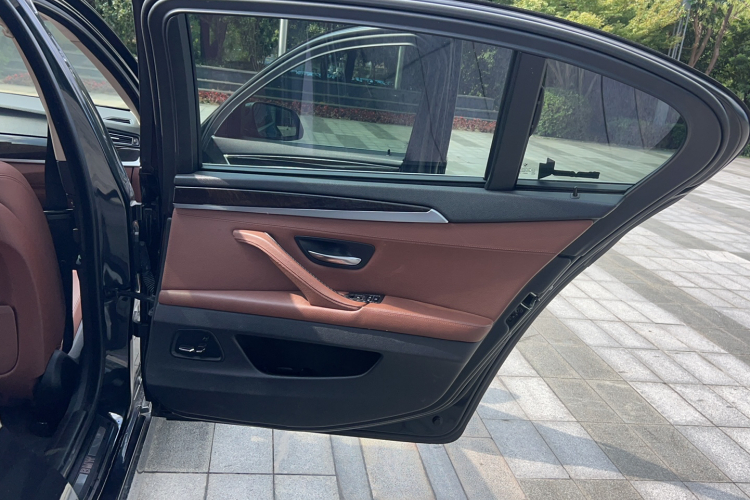 宝马5系 2014款 535Li 领先型中控内饰7004