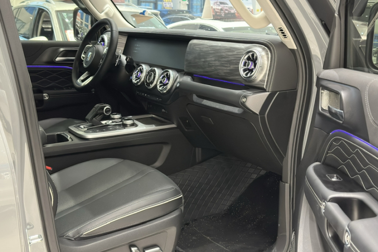 坦克300 2023款 2.0T 铁骑02中控内饰7003