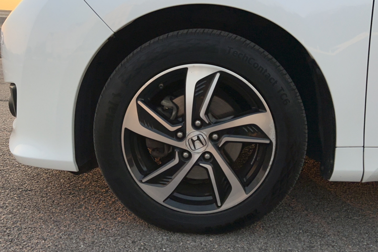 本田 奥德赛 2015款 2.4L 至尊版车身外观6008