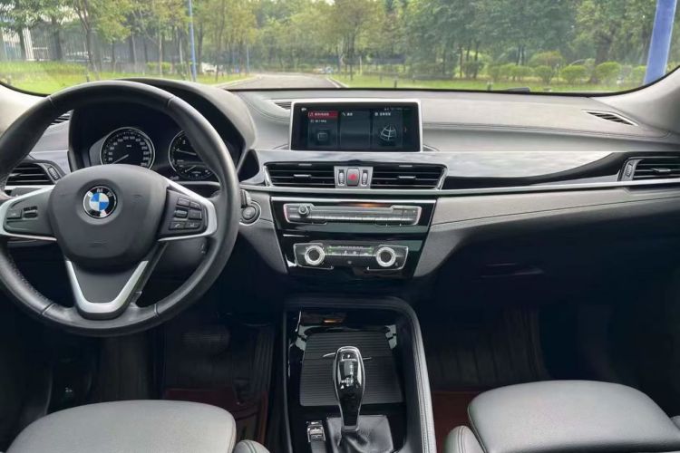 宝马X2(进口) 2019款 sDrive20i M越野套装 国VI中控内饰7007