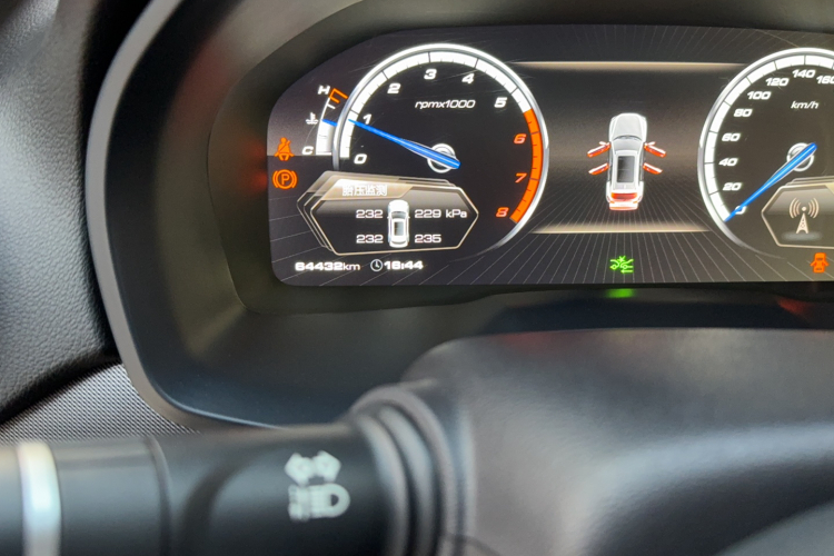 魏牌 VV7 2017款 2.0T 旗舰型中控内饰15