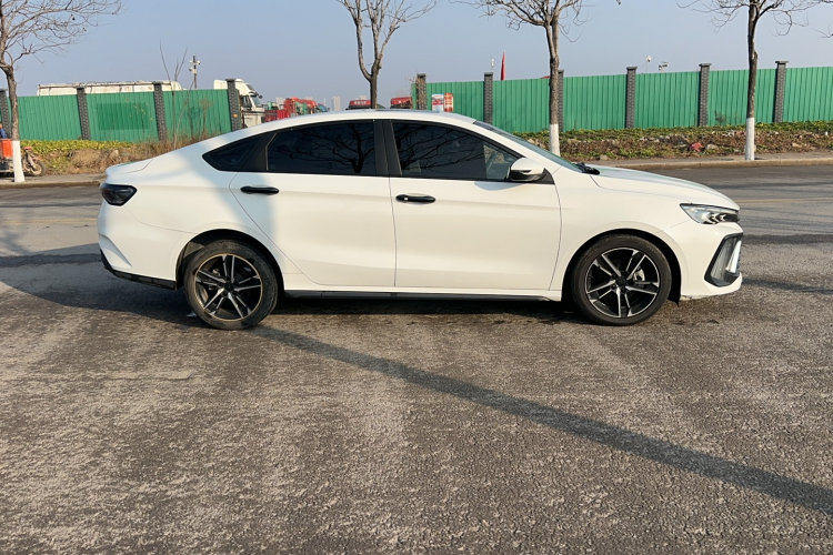 吉利汽车 2022款 缤瑞COOL 1.5T DCT风驰版车身外观6003