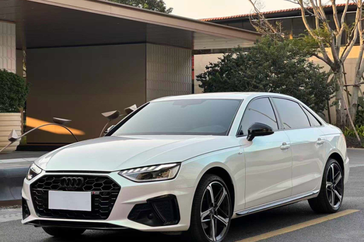 奥迪A4L 2024款 40 TFSI 豪华动感型车身外观6013