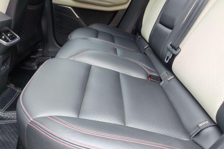 领克06 2020款 1.5T 耀Halo中控内饰7005