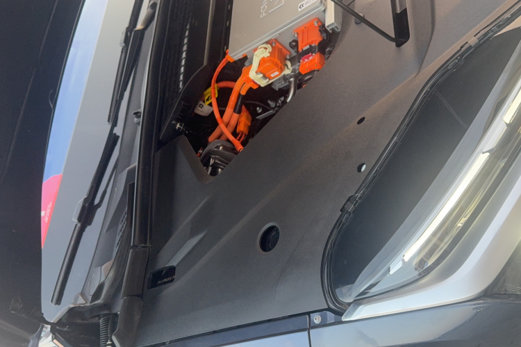 蔚来ES8 2020款 415KM 签名版 六座版局部细节9002