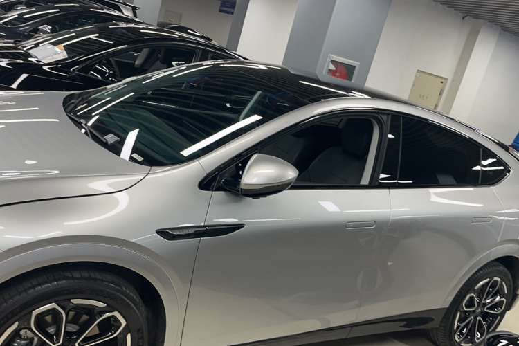 小鹏G6 2025款 625 长续航 Max 科技版车身外观6002