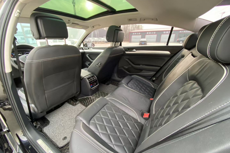 大众 迈腾GTE插电混动 2020款 GTE 豪华型中控内饰7006