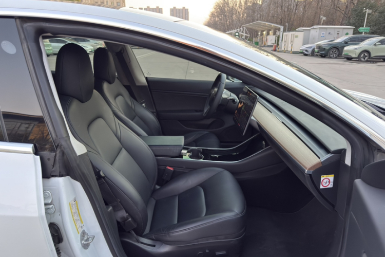 特斯拉 Model 3(进口) 2019款 长续航后驱版中控内饰7001