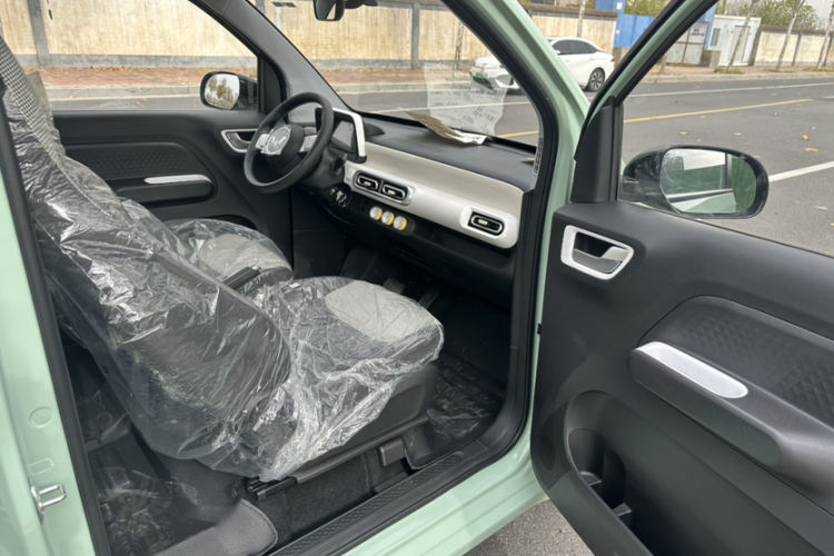 五菱汽车 宏光MINIEV 2024款 第三代 215km 青春版局部细节41