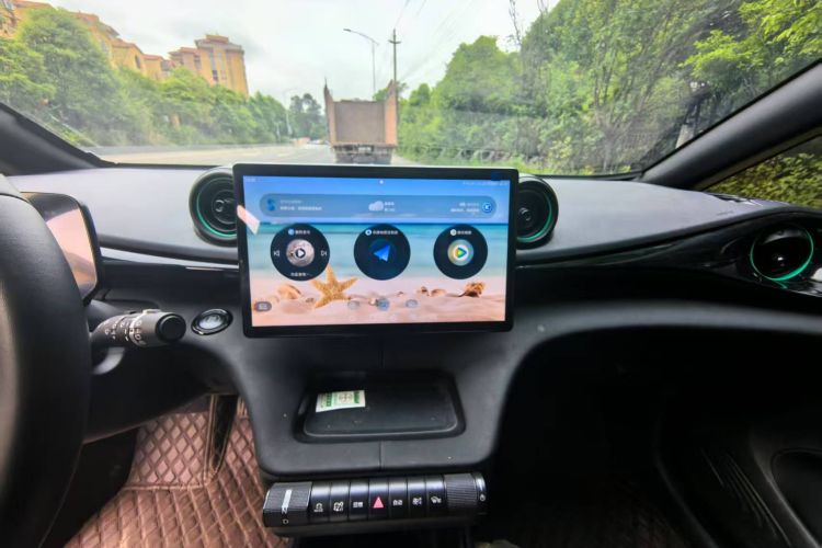 比亚迪 海豚 2024款 荣耀版 420km 时尚版中控内饰7003