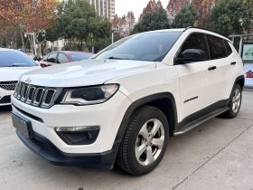 Jeep 指南者 2017款 200T 自动家享版