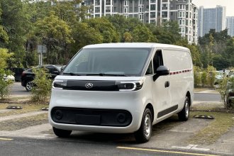 上汽大通MAXUS 大拿V1 2024款 V1 长轴低顶（51kWh）
