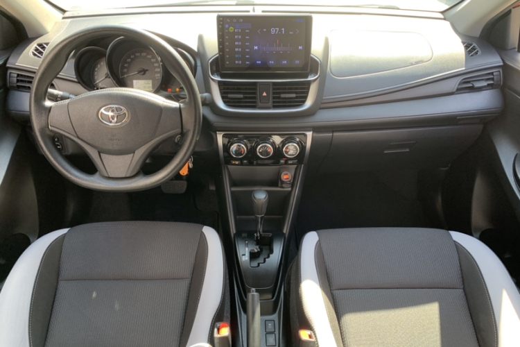 丰田 YARiS L 致炫 2021款 致炫X 1.5L CVT领先版中控内饰7003