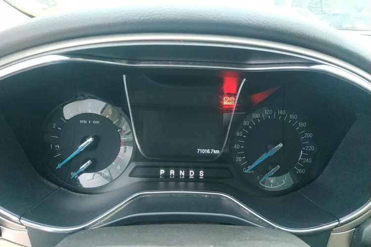 福特 蒙迪欧 2013款 2.0L GTDi200时尚型中控内饰15