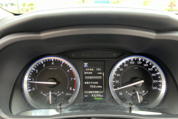 丰田 汉兰达 2020款 2.0T 四驱百万纪念版 7座中控内饰15