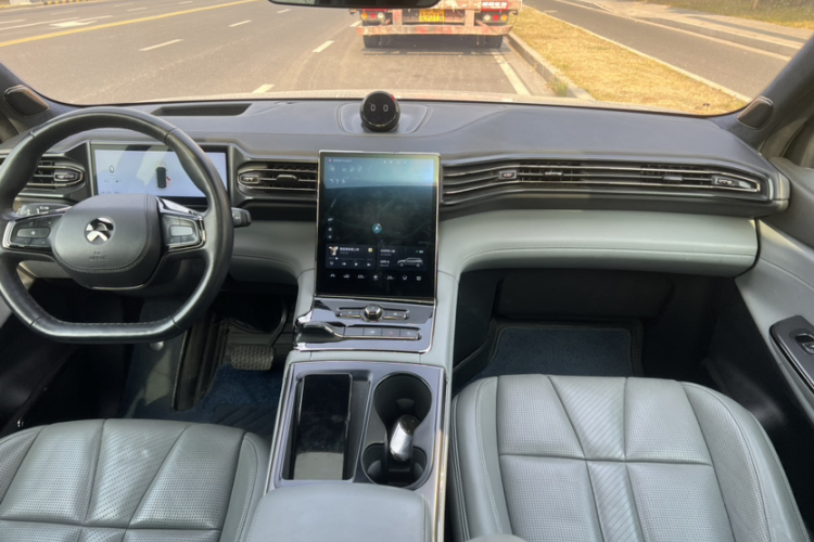 蔚来ES8 2020款 580KM 签名版 六座版车身外观6015