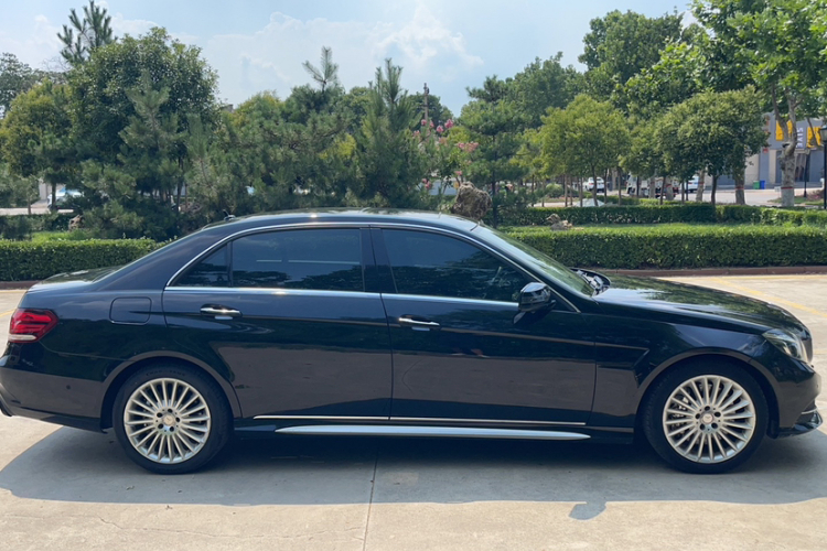 奔驰E级 2015款 改款 E 180 L 运动型车身外观6007