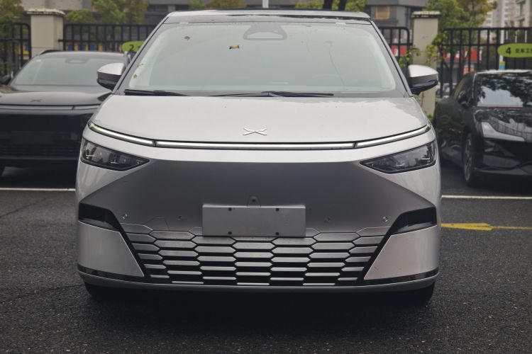 小鹏X9 2024款 610长续航Pro车身外观6005