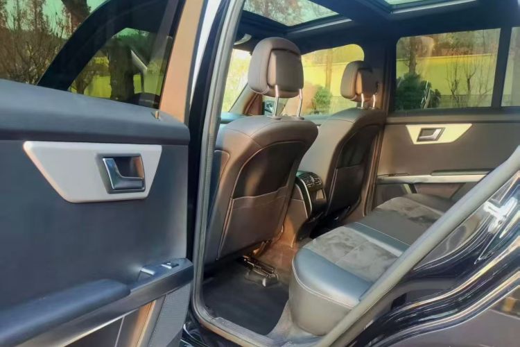 奔驰GLK级 2015款 GLK 260 4MATIC 动感型 极致版中控内饰7004