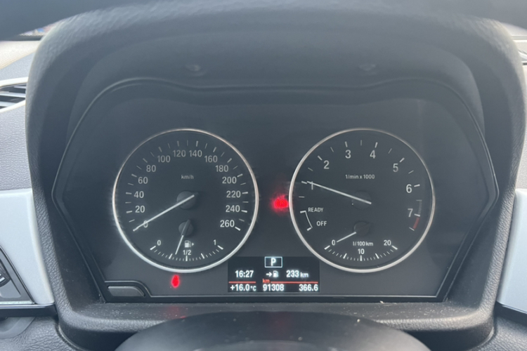 宝马X1 2016款 sDrive18Li 尊享型中控内饰15