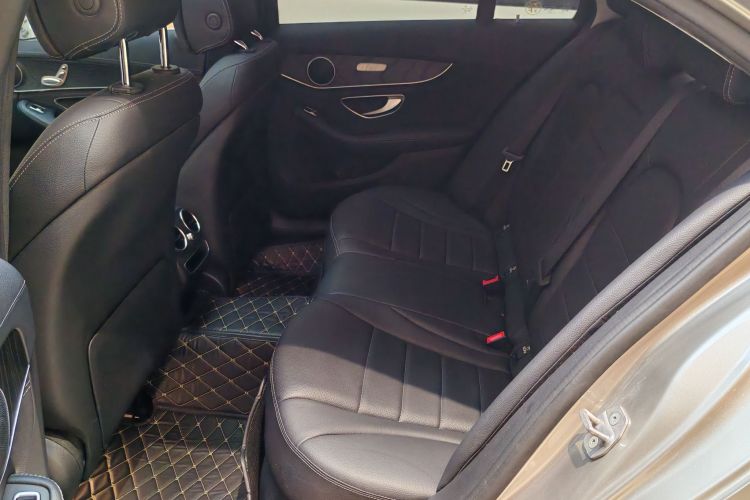 奔驰C级 2020款 改款 C 200 L 时尚型运动版中控内饰7001