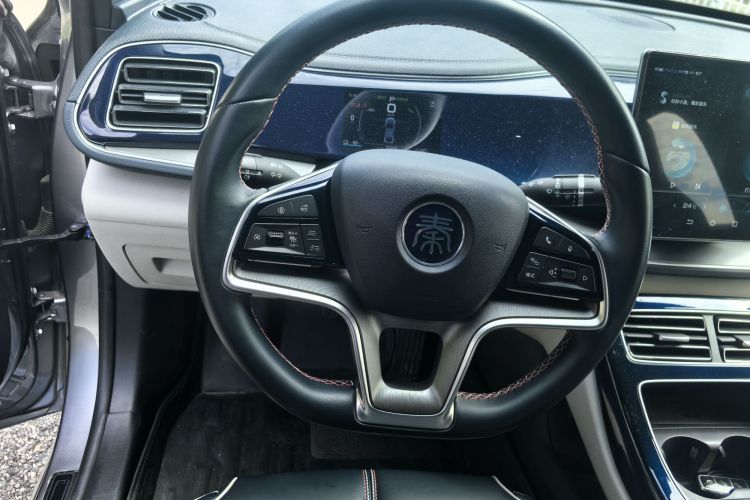 比亚迪 秦PLUS 2021款 EV 500KM 尊贵型中控内饰7002