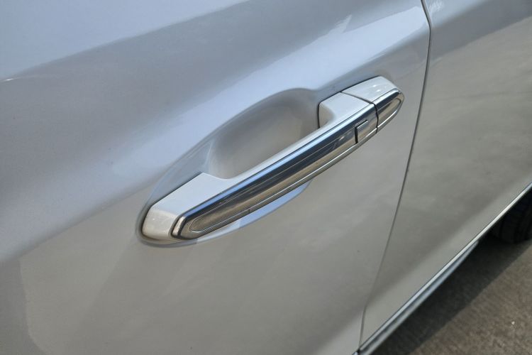 凯迪拉克XT5 2018款 28T 四驱豪华型车身外观6006