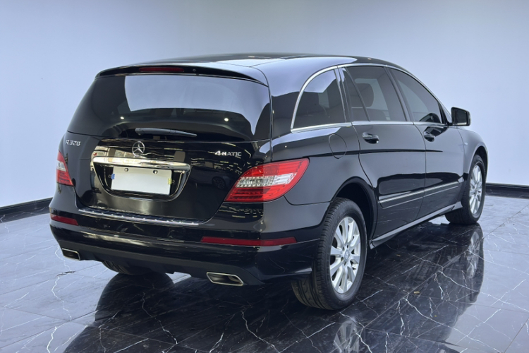 奔驰R级 2017款 R 320 4MATIC 商务型臻藏版车身外观6003