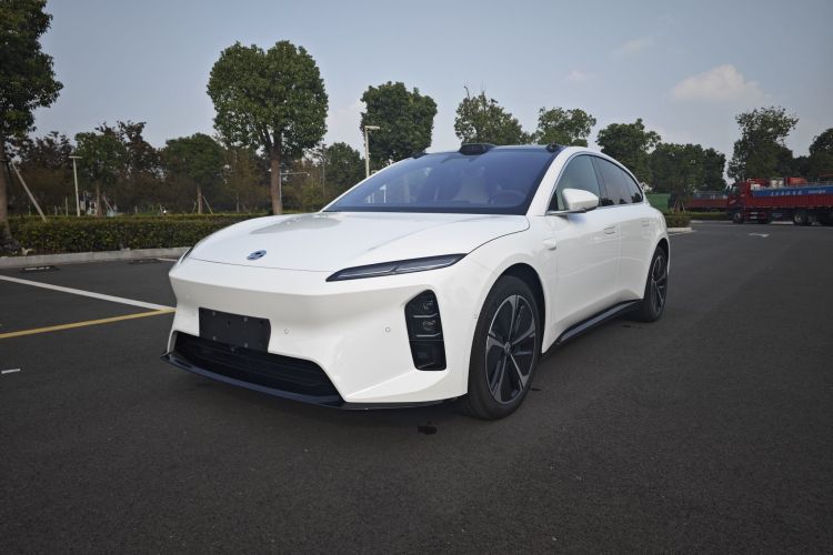 蔚来ET5T 2025款 75kWh Touring车身外观1