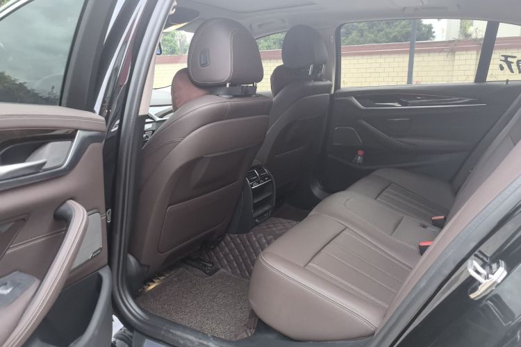 宝马5系 2020款 525Li 豪华套装中控内饰7006