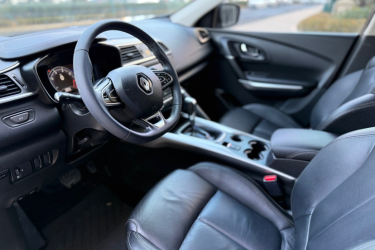 雷诺 科雷嘉 2016款 2.0L 两驱豪华版中控内饰7002