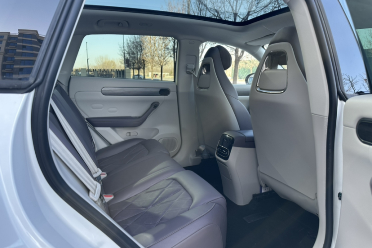 零跑汽车 零跑C11 2024款 纯电 580尊享版中控内饰7005