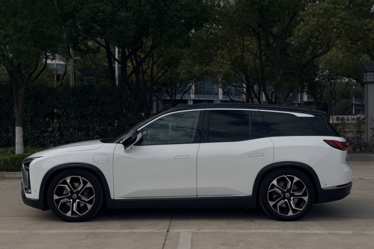 蔚来ES8 2022款 100kWh 领航版 六座车身外观6005