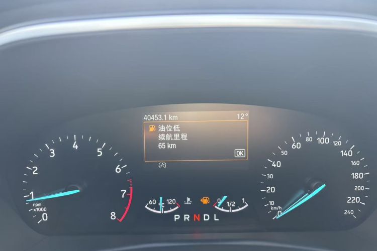 福特 福克斯 2020款 两厢 EcoBoost 180 自动锋潮型中控内饰15