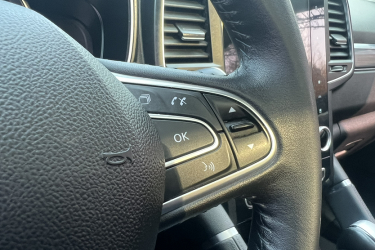 雷诺 科雷傲 2018款 2.0L 两驱豪华版中控内饰7006