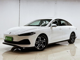 荣威D7 2023款 DMH 125km 卓越版