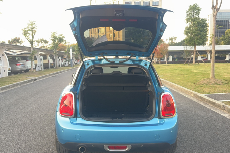MINI 2015款 1.5T COOPER Fun 五门版局部细节23