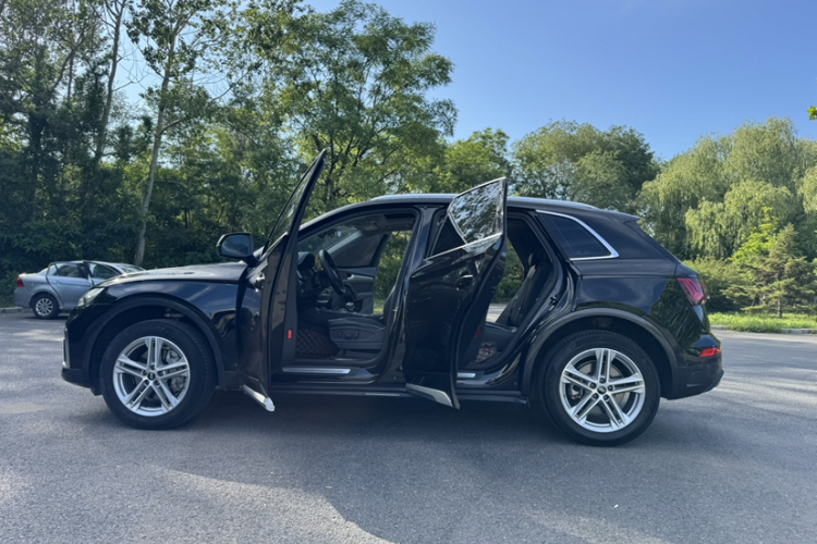 奥迪Q5L 2022款 40T 时尚致雅型车身外观6003