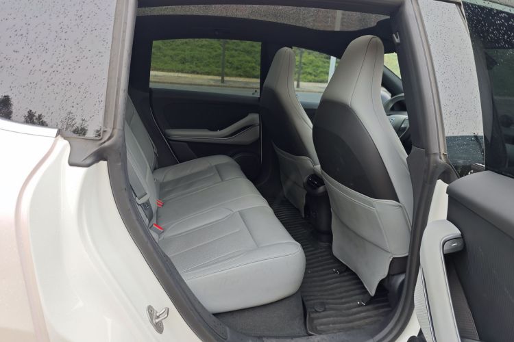 蔚来ET5 2024款 75kWh中控内饰7005