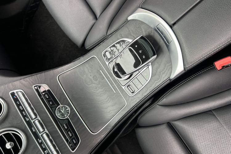 奔驰C级(进口) 2015款 C 200 旅行轿车中控内饰7007