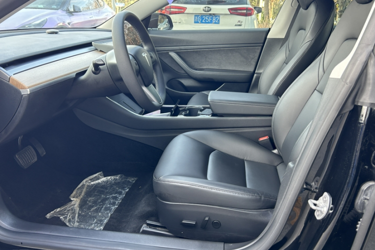 特斯拉 Model 3 2020款 标准续航后驱升级版局部细节19
