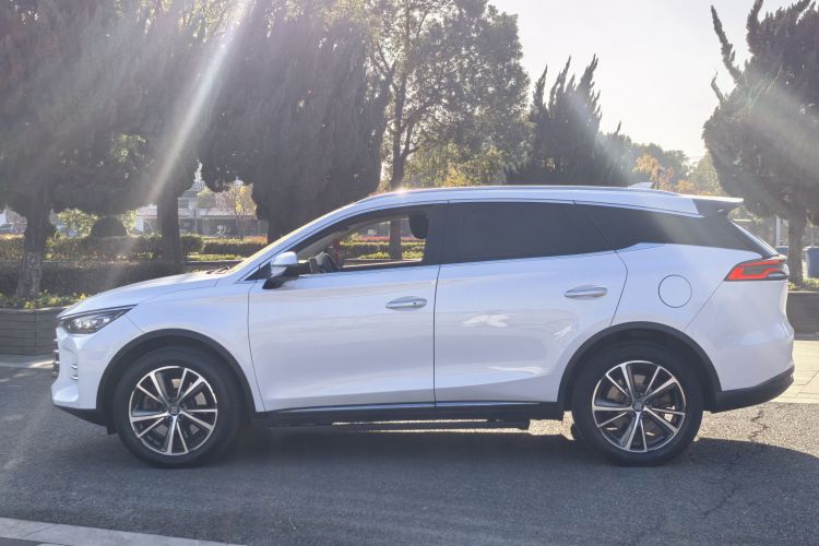 比亚迪 唐新能源 2018款 DM 2.0T 全时四驱智联创睿型 7座 国V车身外观6003