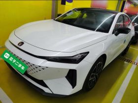 长安UNI-V 智电iDD 2024款 蓝鲸智电iDD 136km 智酷型