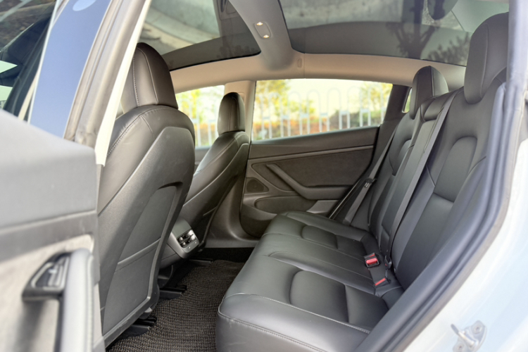 特斯拉 Model 3 2019款 标准续航后驱升级版中控内饰7003