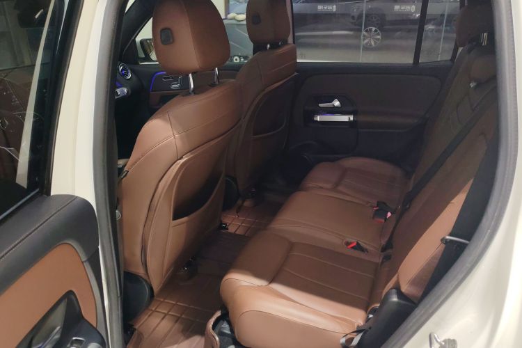 奔驰GLB 2020款 改款 GLB 200 时尚型中控内饰7001