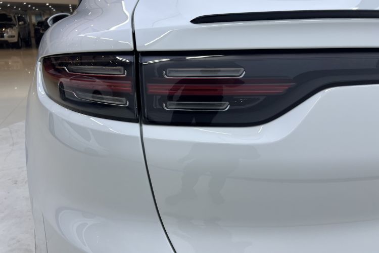 保时捷 Cayenne新能源 2020款 Cayenne E-Hybrid Coupé 2.0T车身外观6006