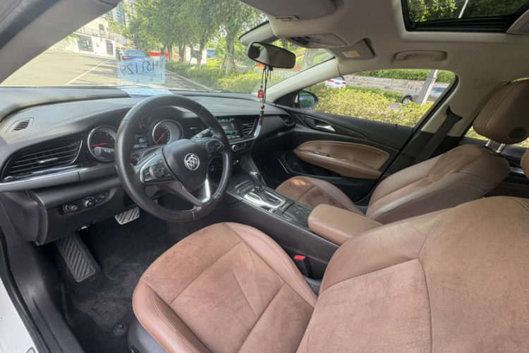 别克 君威 2017款 20T 精英型车身外观6006