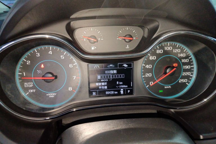 雪佛兰 科鲁兹 2018款 Redline 330T 双离合领锋版中控内饰15