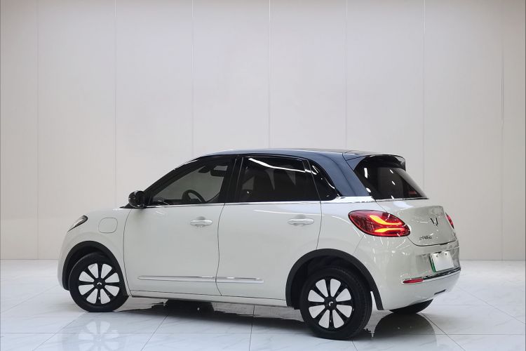 五菱汽车 五菱缤果 2023款 410km 灵犀尊享款车身外观6006